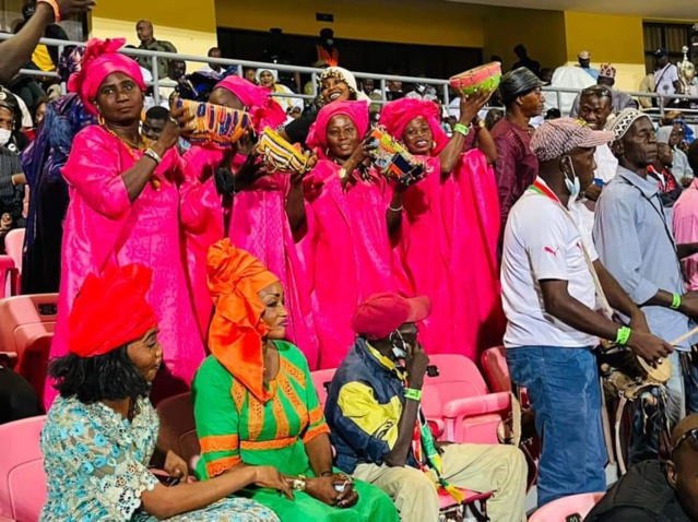 Drapeau Mame Boye DIAO- Les images exclusives Drapeau Mame Boye DIAO- Les images exclusives