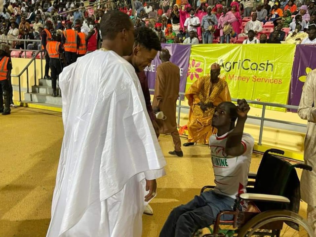 Drapeau Mame Boye DIAO- Les images exclusives Drapeau Mame Boye DIAO- Les images exclusives