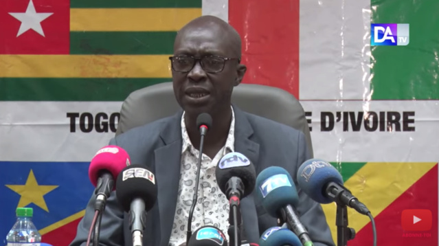 Destruction de panneaux publicitaires par la DSCOS : une plainte sera adressée au général haut commandant de la gendarmerie… Destruction de panneaux publicitaires par la DSCOS : une plainte sera adressée au général haut commandant de la gendarmerie…