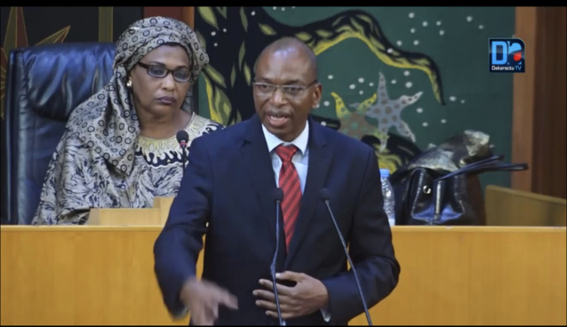 Assemblée nationale : le budget du ministère de l'agriculture et de l'équipement rural arrêté à 455,494 milliards de Fcfa. Assemblée nationale : le budget du ministère de l'agriculture et de l'équipement rural arrêté à 455,494 milliards de Fcfa.