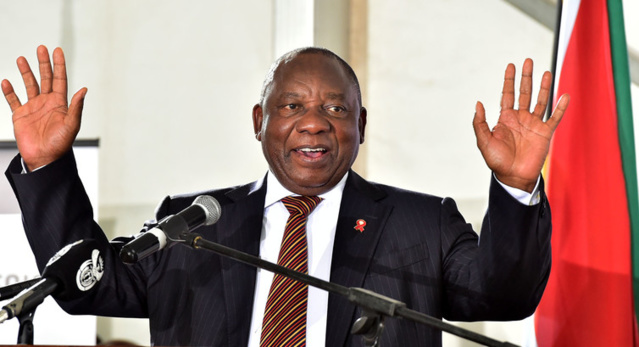 Après avoir quitté Dakar, le président sud-africain testé positif au covid
