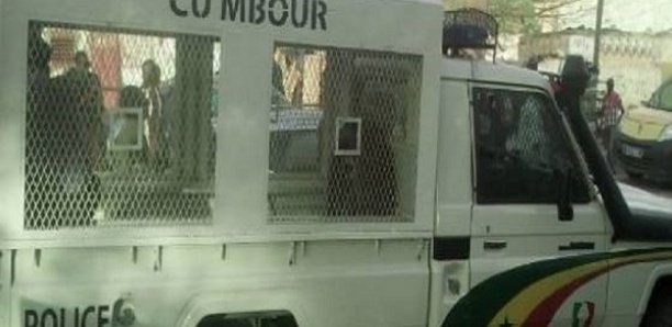 Banditisme à Mbour : La police démantèle le gang qui tentait de violer les femmes Banditisme à Mbour : La police démantèle le gang qui tentait de violer les femmes