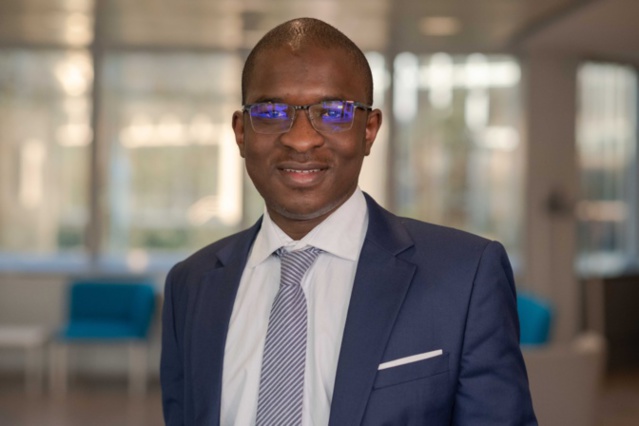 Un Sénégalais alerte le directeur Fly Air Sénégal ( Koly Sall ) Un Sénégalais alerte le directeur Fly Air Sénégal ( Koly Sall )