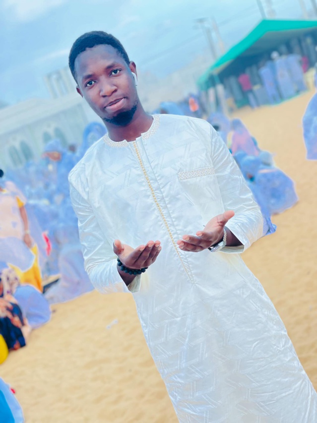 Mme le ministre de la Jeunesse, Néné Fatoumata Tall communie avec les jeunes Layènes Mme le ministre de la Jeunesse, Néné Fatoumata Tall communie avec les jeunes Layènes