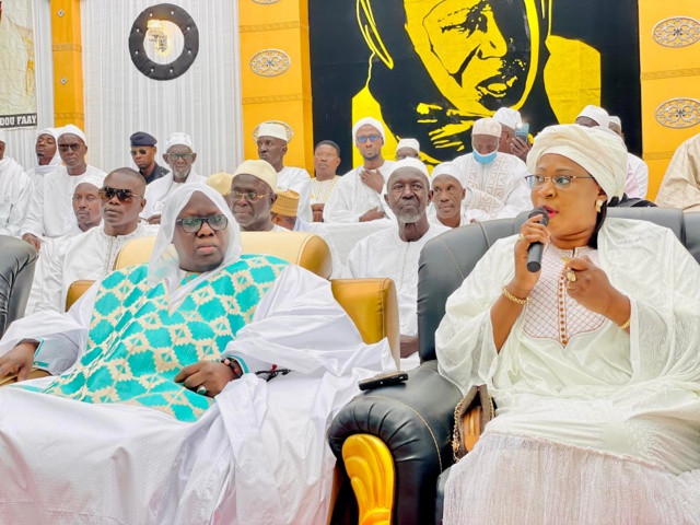 Mme le ministre de la Jeunesse, Néné Fatoumata Tall communie avec les jeunes Layènes Mme le ministre de la Jeunesse, Néné Fatoumata Tall communie avec les jeunes Layènes