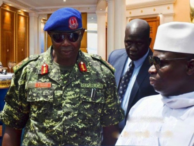 Gambie: Coup dur pour Yahya Jammeh, le Général Saul Badjie et plusieurs proches le « lâchent » Gambie: Coup dur pour Yahya Jammeh, le Général Saul Badjie et plusieurs proches le « lâchent »