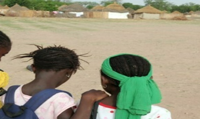 UNE FILLETTE DE 3 ANS VIOLÉE À PLUSIEURS REPRISES EN MILIEU FAMILIAL UNE FILLETTE DE 3 ANS VIOLÉE À PLUSIEURS REPRISES EN MILIEU FAMILIAL