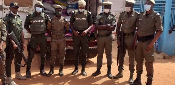 Record absolu : 1176 milliards Fcfa collectés par la Douane en 2021 Record absolu : 1176 milliards Fcfa collectés par la Douane en 2021