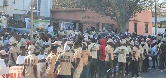 En prélude aux locales, le maire de Ouakam Samba Bathily Diallo étale sa force de frappe (images ) En prélude aux locales, le maire de Ouakam Samba Bathily Diallo étale sa force de frappe (images )