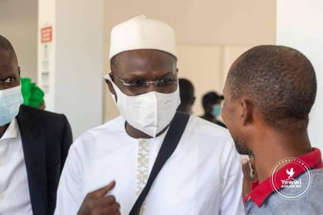 Arrêt sur image- Arrivée des leaders de la coalition Yeewi askanwi à Ziguinchor en prélude du meeting d’ouverture du 8 janvier 2022 Arrêt sur image- Arrivée des leaders de la coalition Yeewi askanwi à Ziguinchor en prélude du meeting d’ouverture du 8 janvier 2022