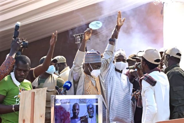 Kaolack – Le meeting  de clôture de la coalition BBY tourne à l’apothéose (TEXTE ET IMAGES) Kaolack – Le meeting  de clôture de la coalition BBY tourne à l’apothéose (TEXTE ET IMAGES)