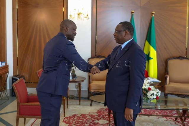 Accueil des Lions: Macky Sall invite les leaders de YAW, Ousmane Sonko apprécie et félicite le Président Accueil des Lions: Macky Sall invite les leaders de YAW, Ousmane Sonko apprécie et félicite le Président