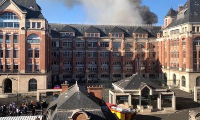 France : L'usine de fabrique du CFA prend feu