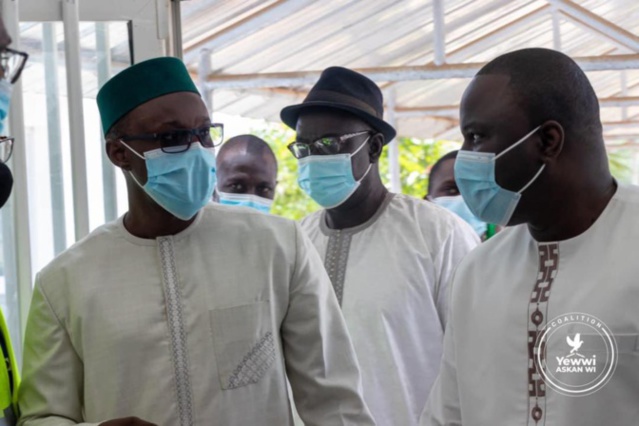 Une délégation menée par Ousmane Sonko présente ses condoléances aux familles des deux conseillers morts par accident Une délégation menée par Ousmane Sonko présente ses condoléances aux familles des deux conseillers morts par accident