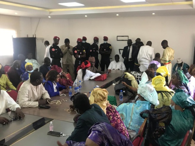 Ville de Guédiawaye : Le calme est revenu, mais personne ne vide la salle. Ville de Guédiawaye : Le calme est revenu, mais personne ne vide la salle.