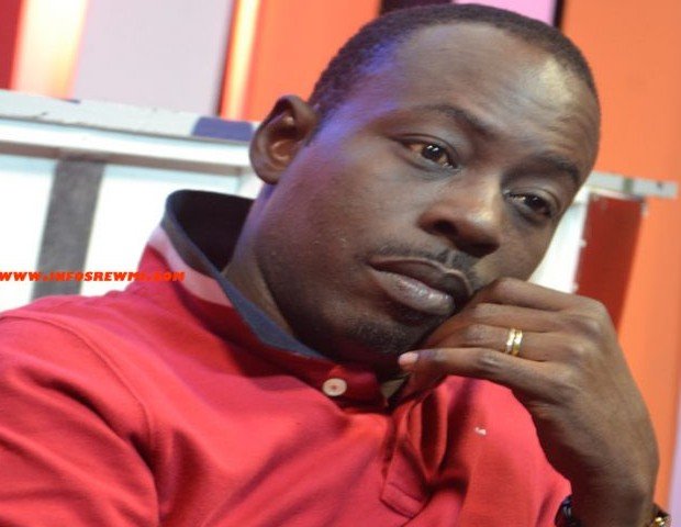 Nécrologie- Le célèbre "Dj Boubs" a perdu son père Nécrologie- Le célèbre "Dj Boubs" a perdu son père