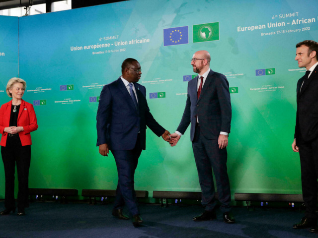Stratégie d'investissements, vaccins... l'UE et l'Union africaine scellent un "partenariat rénové" Stratégie d'investissements, vaccins... l'UE et l'Union africaine scellent un "partenariat rénové"
