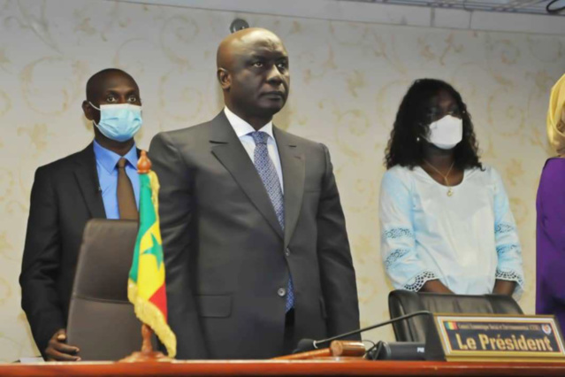 Affaire des 12 employés du Cese licenciés par Idrissa Seck : Le procès renvoyé au 07 mars prochain. Affaire des 12 employés du Cese licenciés par Idrissa Seck : Le procès renvoyé au 07 mars prochain.