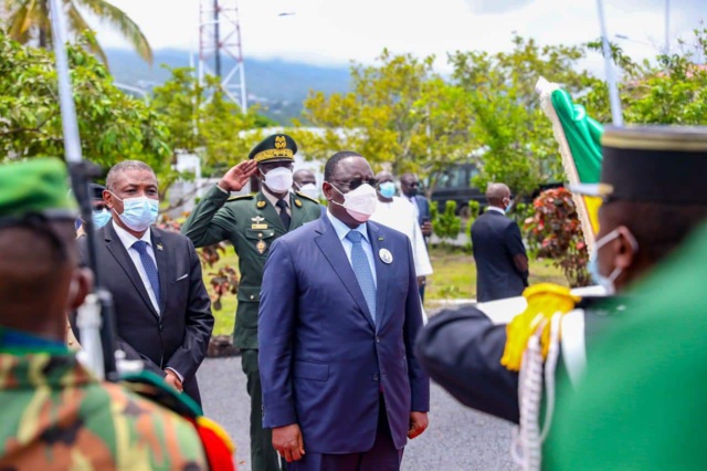 UNE AVENUE DE L'ARCHIPEL DES COMORES BAPTISÉE AU NOM DU...SÉNÉGAL (IMAGES EXCLUSIVES) UNE AVENUE DE L'ARCHIPEL DES COMORES BAPTISÉE AU NOM DU...SÉNÉGAL (IMAGES EXCLUSIVES)