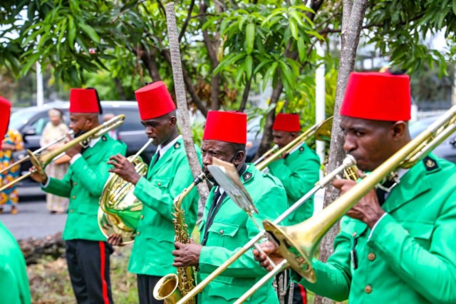 UNE AVENUE DE L'ARCHIPEL DES COMORES BAPTISÉE AU NOM DU...SÉNÉGAL (IMAGES EXCLUSIVES) UNE AVENUE DE L'ARCHIPEL DES COMORES BAPTISÉE AU NOM DU...SÉNÉGAL (IMAGES EXCLUSIVES)
