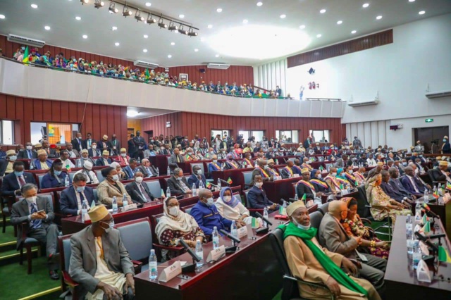 UNE AVENUE DE L'ARCHIPEL DES COMORES BAPTISÉE AU NOM DU...SÉNÉGAL (IMAGES EXCLUSIVES) UNE AVENUE DE L'ARCHIPEL DES COMORES BAPTISÉE AU NOM DU...SÉNÉGAL (IMAGES EXCLUSIVES)