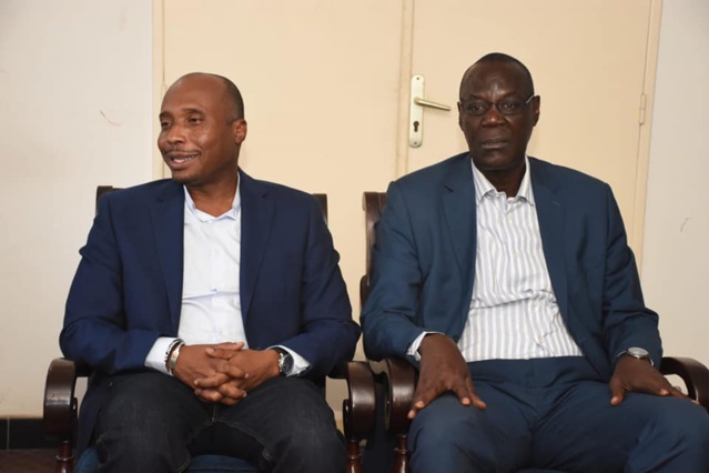 L'Eglise catholique offensée, le maire de Dakar, solidaire, a rendu visite à l’archevêque de Dakar (IMAGES) L'Eglise catholique offensée, le maire de Dakar, solidaire, a rendu visite à l’archevêque de Dakar (IMAGES)