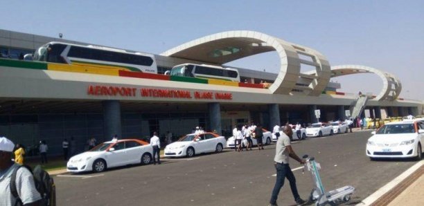 AIBD : Des Marocains tentent de voyager avec de faux papiers AIBD : Des Marocains tentent de voyager avec de faux papiers