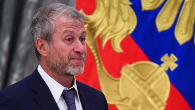 Guerre en Ukraine : Abramovich met Chelsea sur le marché