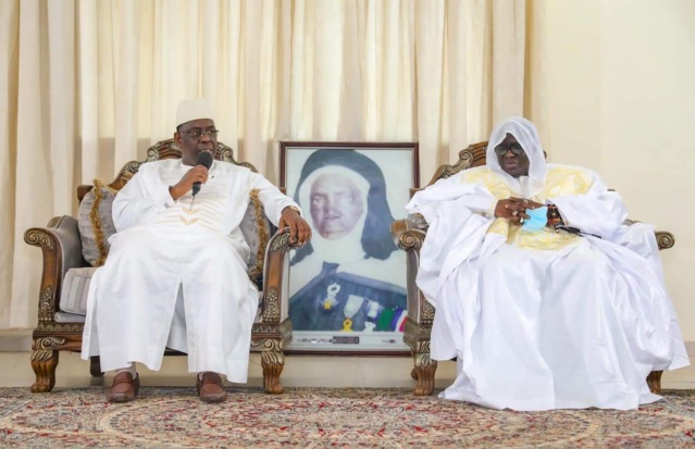 Le Pr Macky Sall chez les...Layenes (images )