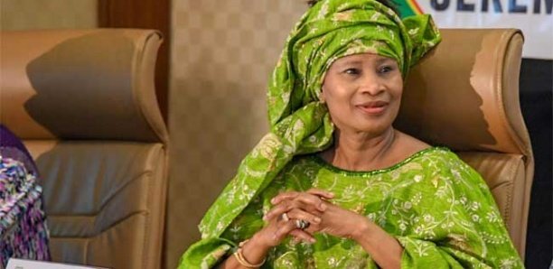 Affaires étrangères : Aissata Tall Sall signe une convention de 300 milliards de FCFA avec la Corée Affaires étrangères : Aissata Tall Sall signe une convention de 300 milliards de FCFA avec la Corée