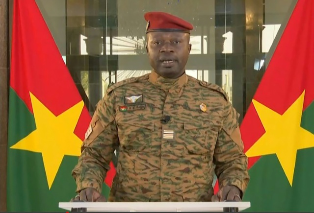 Au Burkina Faso, la junte nomme un gouvernement pour diriger la transition Au Burkina Faso, la junte nomme un gouvernement pour diriger la transition