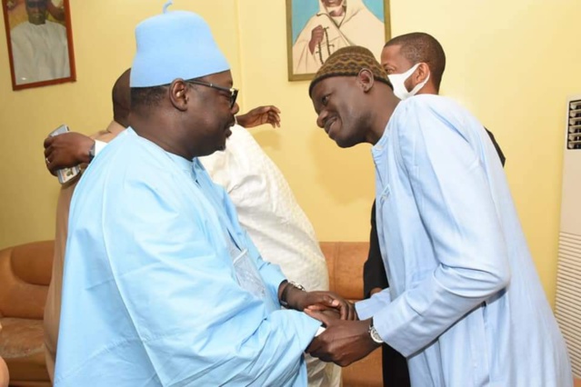 Le maire de Dakar, Barthélemy Dias reçu à Tivaouane (images )