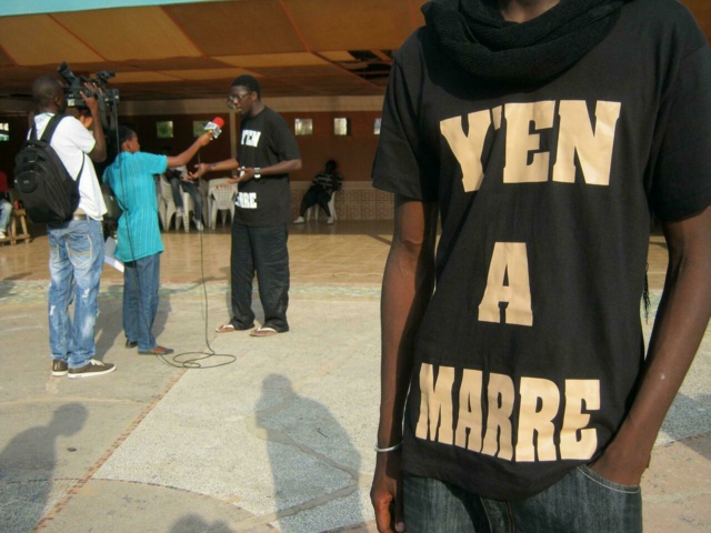 Campagne pour les inscriptions sur les listes électorales – Y’en a marre entre dans la danse Campagne pour les inscriptions sur les listes électorales – Y’en a marre entre dans la danse