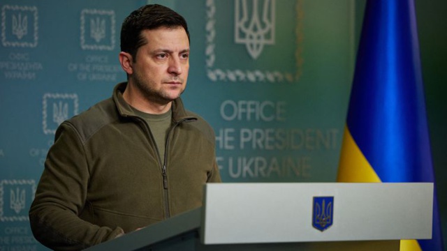 Volodymyr Zelensky prêt à un "compromis", plus de 3.5 millions de réfugiés ukrainiens Volodymyr Zelensky prêt à un "compromis", plus de 3.5 millions de réfugiés ukrainiens