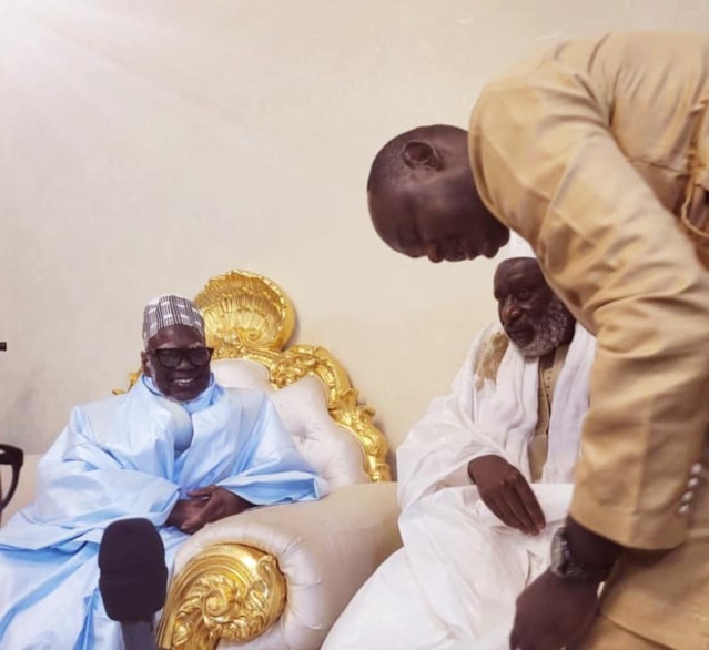 Le khalif Thierno Madani Tall reçu par Serigne Mountakha Mbacké