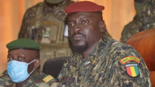 Guinée : Doumbouya suspend le Procureur général et le patron de la gendarmerie