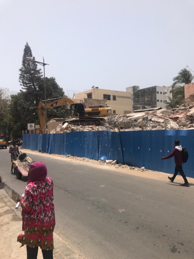 La pâtisserie Les Ambassades, 42 ans, rasée: Ce qui oppose Jamal Omaïs et la famille de Djily Mbaye La pâtisserie Les Ambassades, 42 ans, rasée: Ce qui oppose Jamal Omaïs et la famille de Djily Mbaye