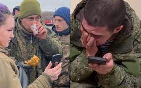 Des soldats russes meurent empoisonnés par des petits pains servis par des Ukrainiens