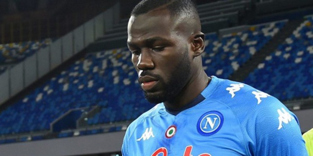 Koulibaly encore victime de chants racistes, la fédération réagit! Koulibaly encore victime de chants racistes, la fédération réagit!
