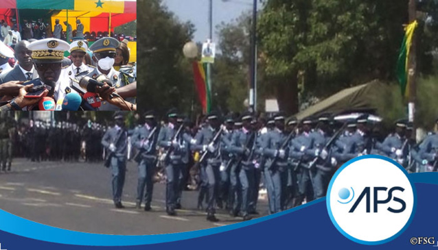 LE GOUVERNEUR DE THIÈS SALUE UN "DÉFILÉ SIMPLE ET BIEN FAIT’’ LE GOUVERNEUR DE THIÈS SALUE UN "DÉFILÉ SIMPLE ET BIEN FAIT’’