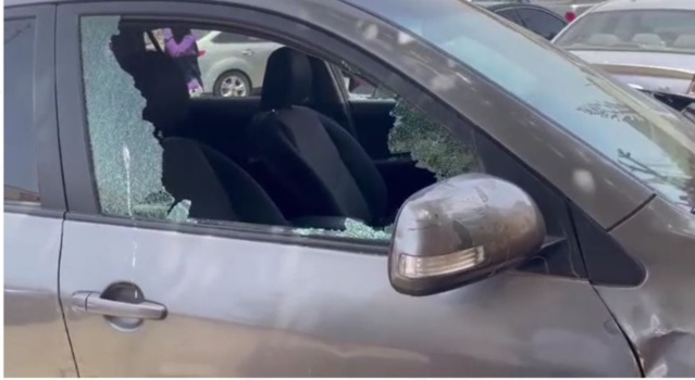 Gibraltar - Un chinois braqué en plein jour : la vitre de la voiture éclatée par une balle de pistolet