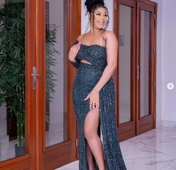 Carnet blanc : La top modèle Marie Louise Diaw, a dit oui au footballeur Pape Abdou Cissé (Photos) Carnet blanc : La top modèle Marie Louise Diaw, a dit oui au footballeur Pape Abdou Cissé (Photos)