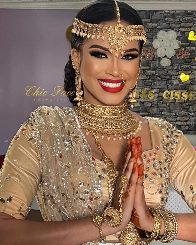 Pour son mariage, la désormais épouse du "Lion", Pape Abdou Cissé, se déguise en Maharani* (IMAGES EXCLUSIVES)