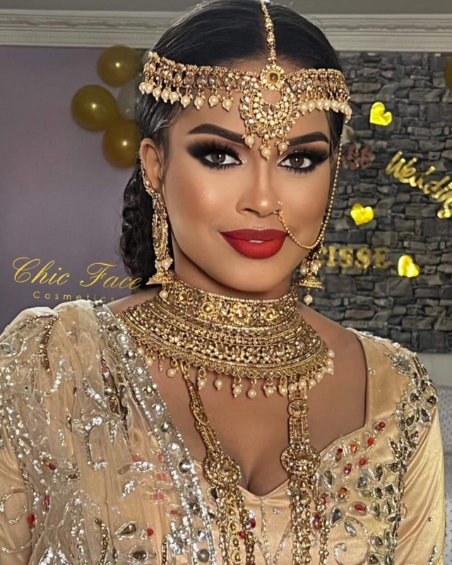 Pour son mariage, la désormais épouse du "Lion", Pape Abdou Cissé, se déguise en Maharani* (IMAGES EXCLUSIVES)