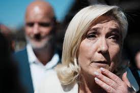 Détournement de fonds publics : Marine Le Pen dénonce « un coup fourré de l’UE » Détournement de fonds publics : Marine Le Pen dénonce « un coup fourré de l’UE »