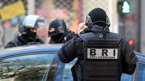 Paris : entre 3 et 6 millions d’euros de montres et de bijoux dérobés chez un marchand d’art Paris : entre 3 et 6 millions d’euros de montres et de bijoux dérobés chez un marchand d’art