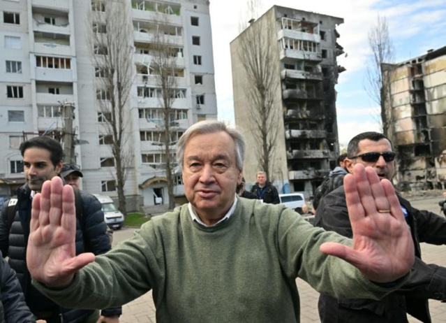Guerre en Ukraine- Kyiv frappée en pleine visite du chef de l'ONU, l'Est et le Sud sous les bombes