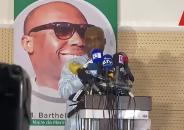 Affaire liste de Dakar / Barth revient à la charge : « Je confirme qu'il y a bien un complot pour stopper YAW dans la capitale, mais cela ne passera pas » Affaire liste de Dakar / Barth revient à la charge : « Je confirme qu'il y a bien un complot pour stopper YAW dans la capitale, mais cela ne passera pas »