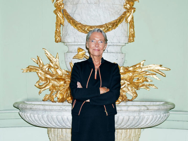 Elisabeth Borne, une fidèle d'Emmanuel Macron issue de la gauche à Matignon Elisabeth Borne, une fidèle d'Emmanuel Macron issue de la gauche à Matignon