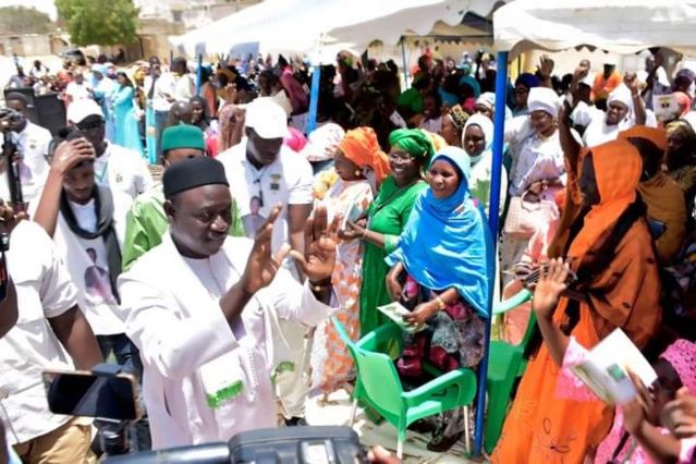 Mamadou Sy Mbengue aux investis de Benno à Tivaouane : "Nous nous donnerons les moyens de bien gagner avec une majorité bien confortable" Mamadou Sy Mbengue aux investis de Benno à Tivaouane : "Nous nous donnerons les moyens de bien gagner avec une majorité bien confortable"